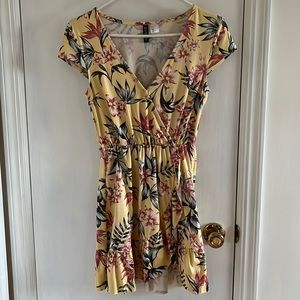 nwot floral wrap dress